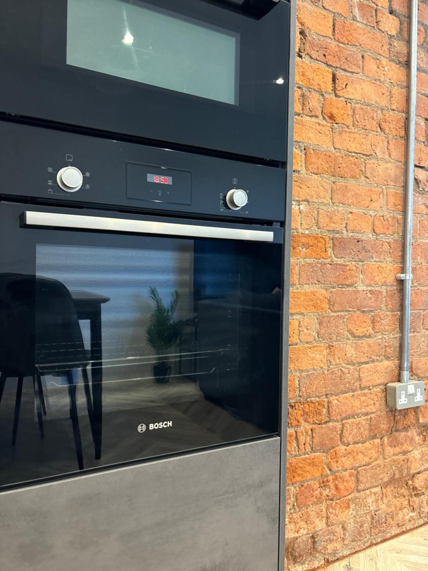 Manchester Apt, Free Parking, Business, Couples & Families Exterior photo